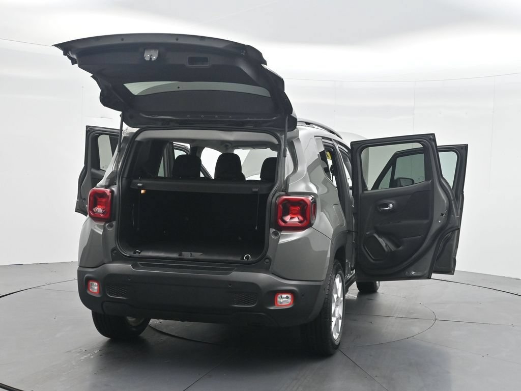 Used 2021 Jeep Renegade Latitude w/ Luxury Group I AWD/4WD image 44