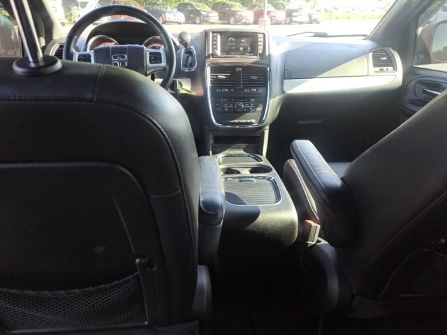 Used 2017 Dodge Grand Caravan GT FWD image 24