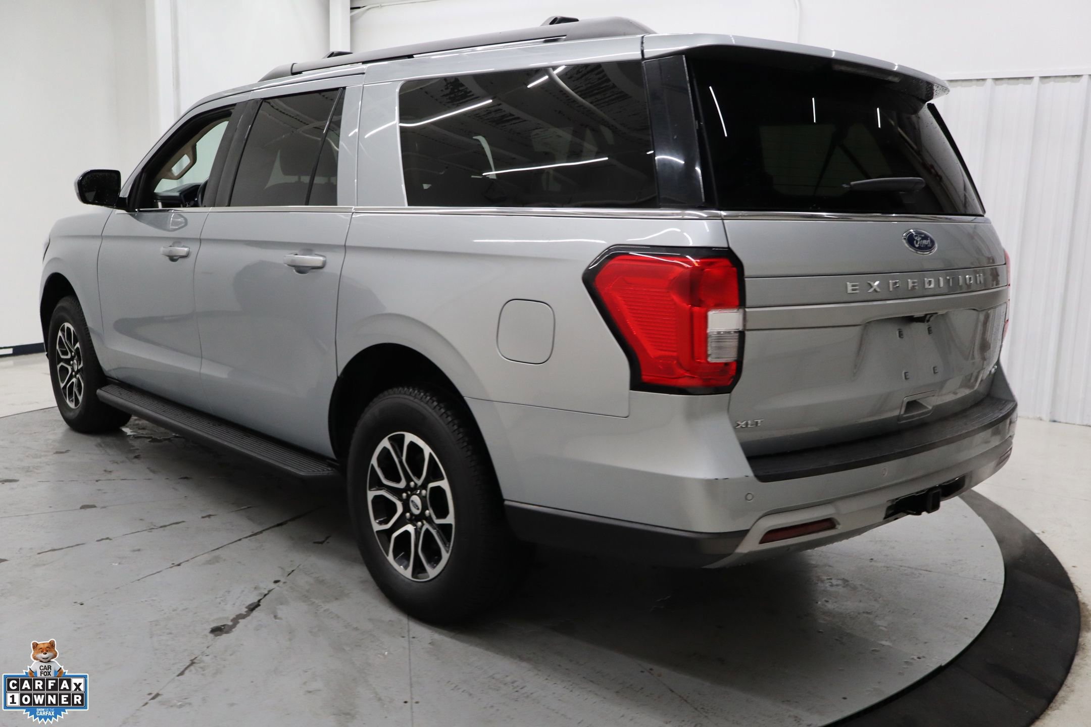 Certified 2024 Ford Expedition Max XLT image 2