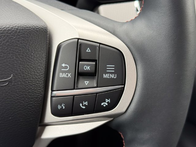 Certified 2025 Ford Explorer Active w/ Active Comfort Package AWD/4WD image 20