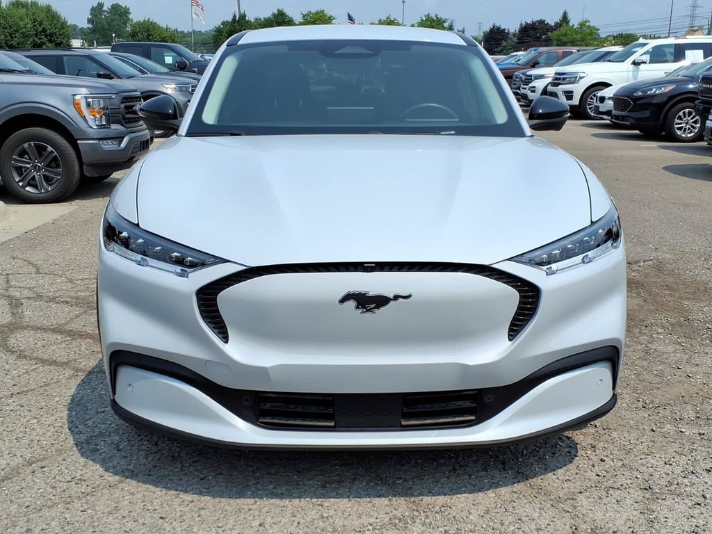 Certified 2023 Ford Mustang Mach-E Select AWD/4WD image 8