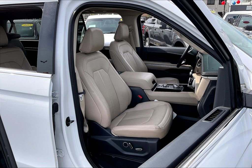 Certified 2024 Ford Expedition Max Limited AWD/4WD image 6