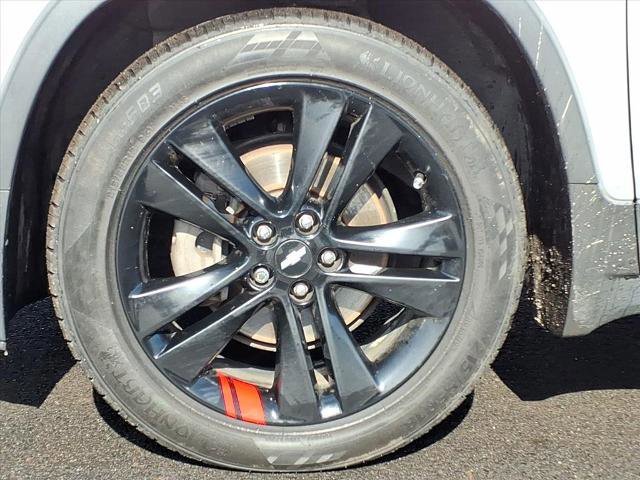 Used 2019 Chevrolet Trax LT w/ Redline Edition image 24