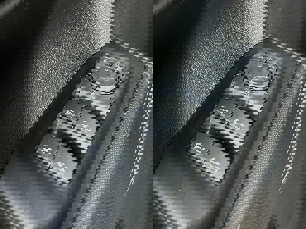 Used 2019 Chevrolet Silverado 1500 Custom image 27