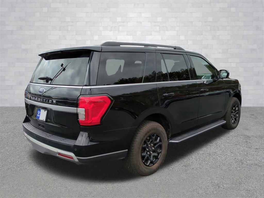 Certified 2022 Ford Expedition XLT image 5