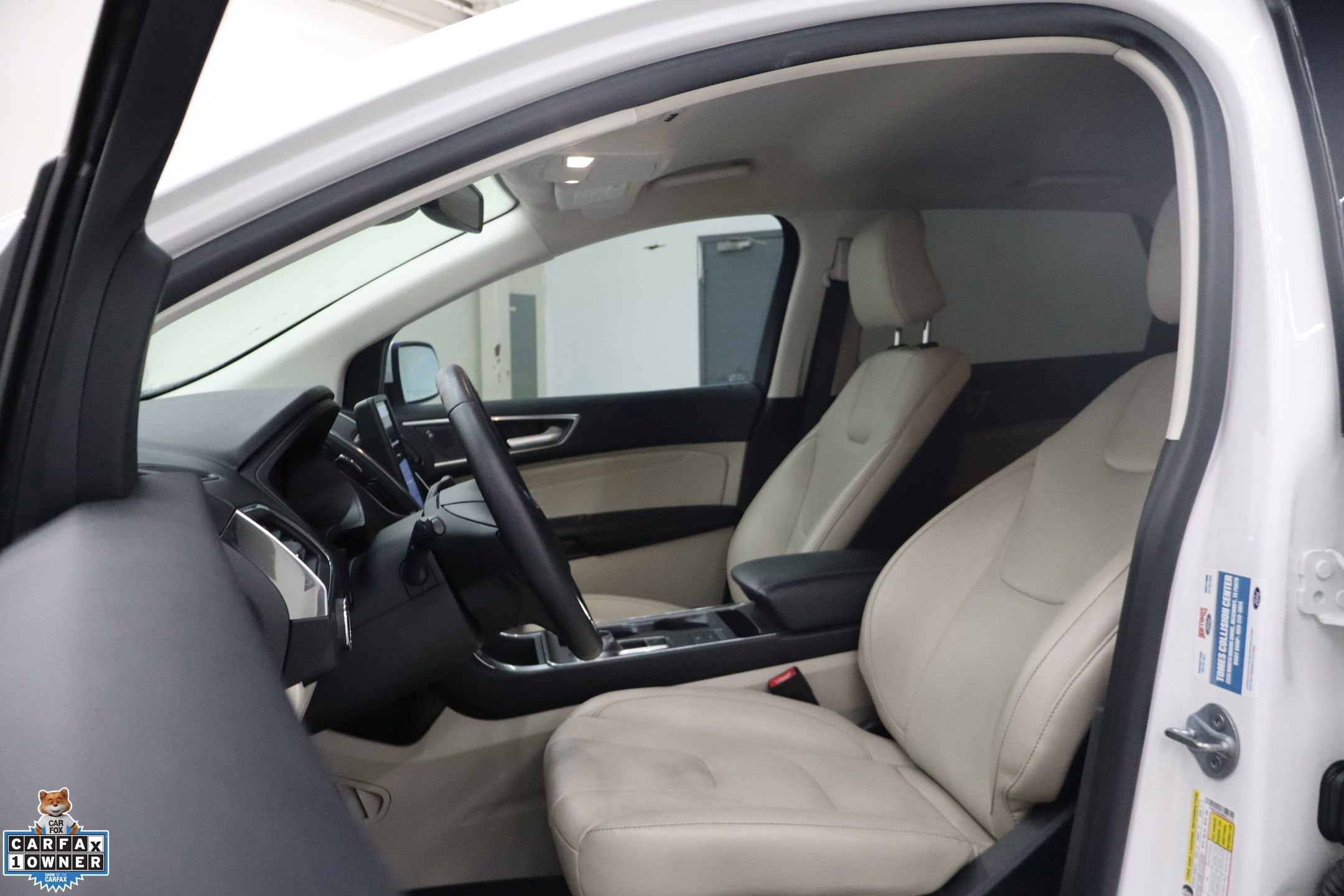 Certified 2022 Ford Edge Titanium AWD/4WD image 19