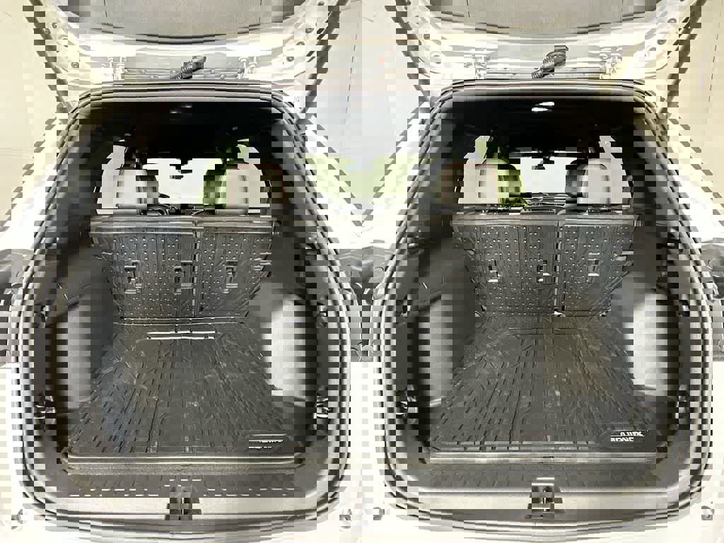 Used 2022 Chevrolet Equinox RS w/ RS Leather Package image 21