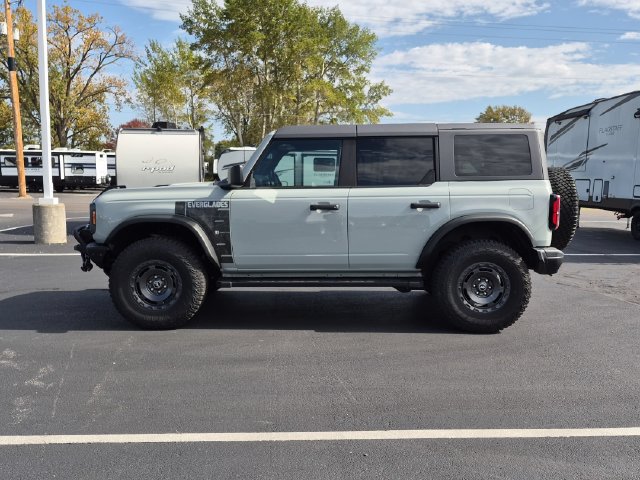 Certified 2024 Ford Bronco Everglades AWD/4WD image 9