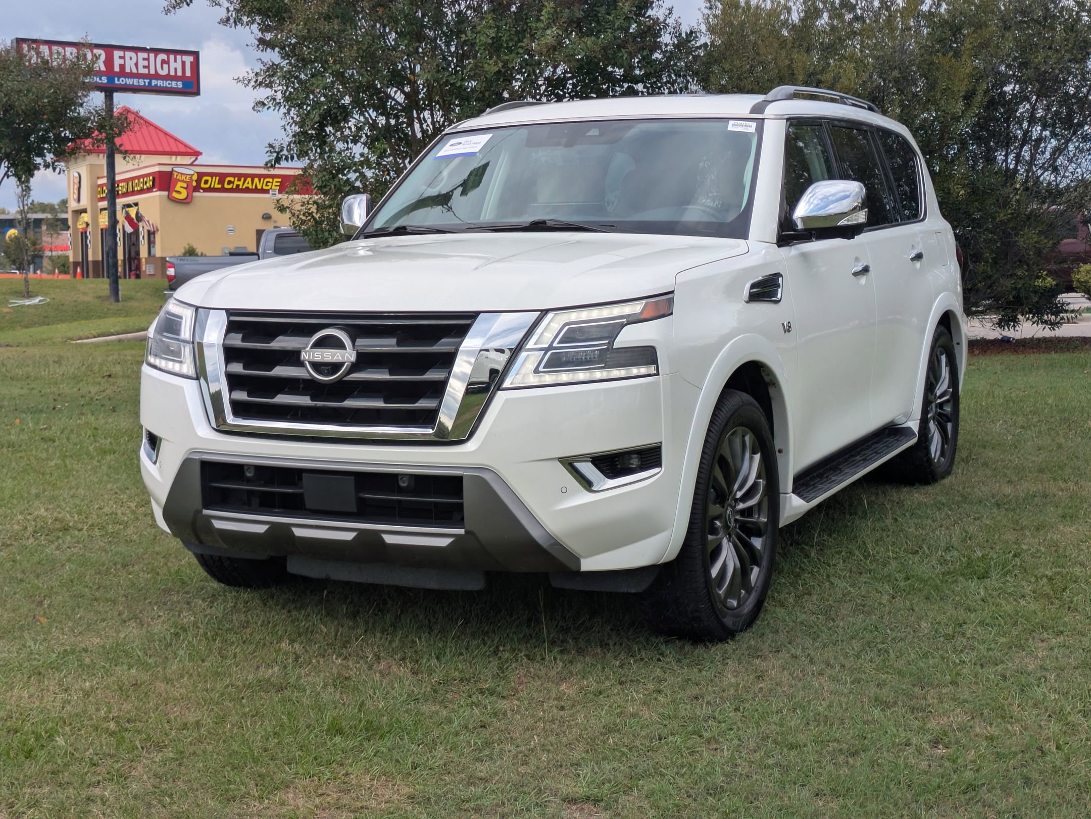 Used 2021 Nissan Armada Platinum w/ Captain's Chairs Package image 8