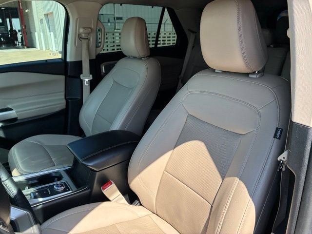 Certified 2023 Ford Explorer Limited AWD/4WD image 8
