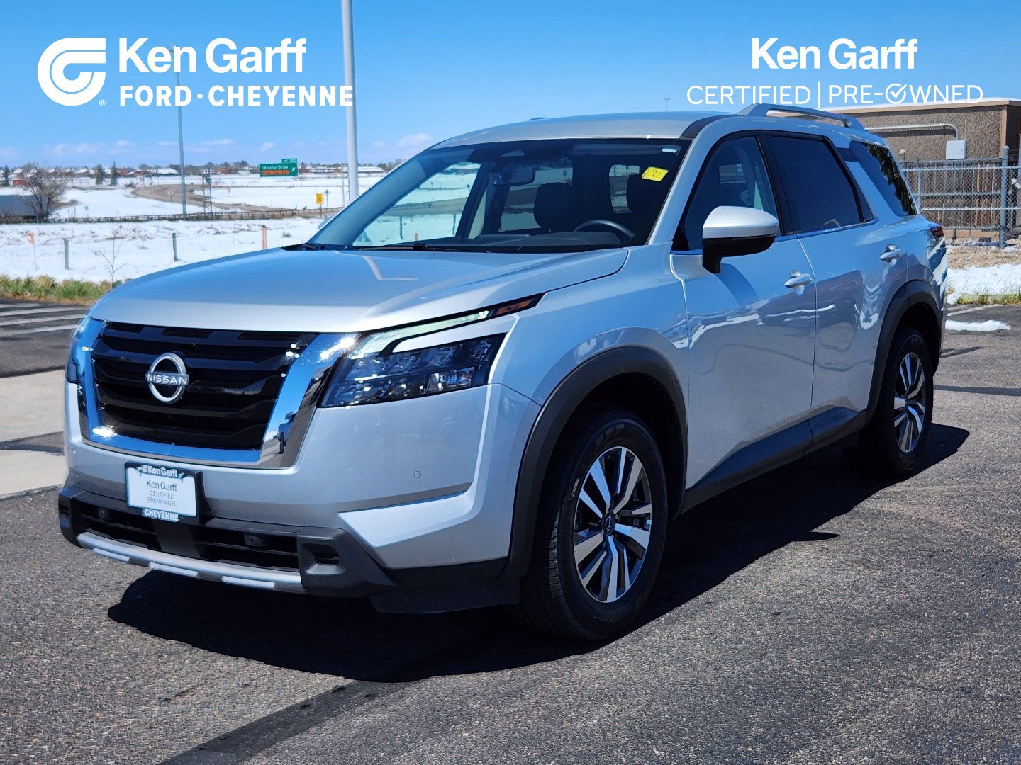 Used 2025 Nissan Pathfinder SL