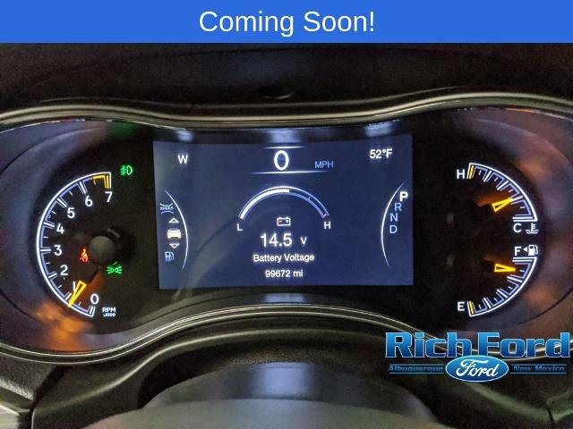 Used 2021 Jeep Grand Cherokee Laredo X image 12