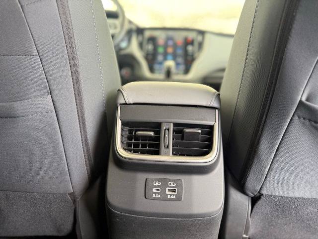Used 2025 Subaru Outback Premium AWD/4WD image 11