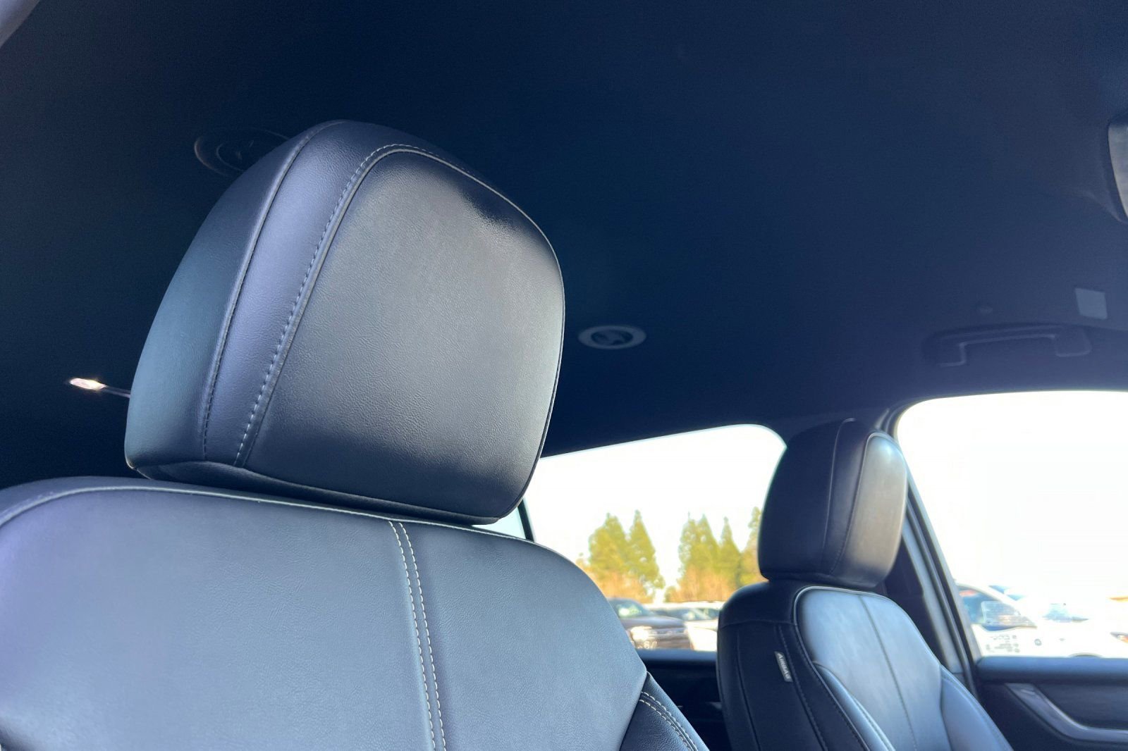 Used 2024 GMC Acadia Elevation image 19