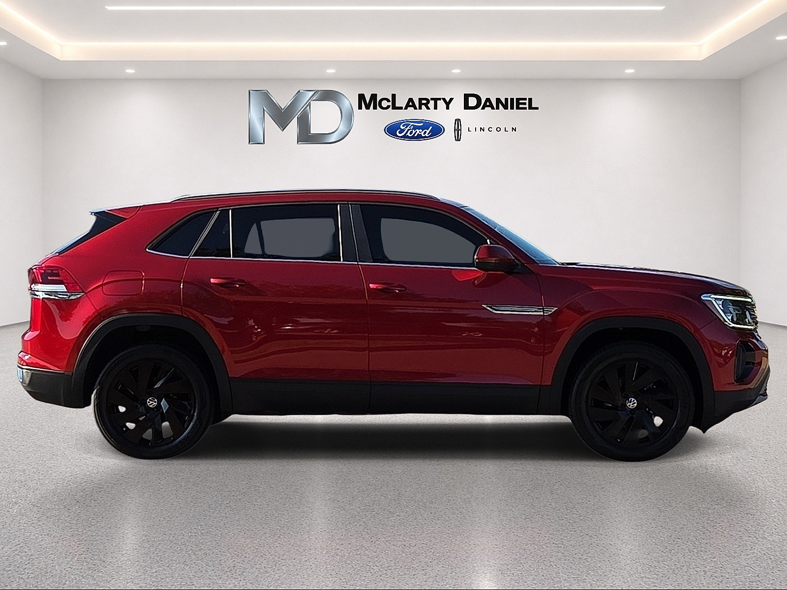 Used 2024 Volkswagen Atlas Cross Sport SE AWD/4WD image 6