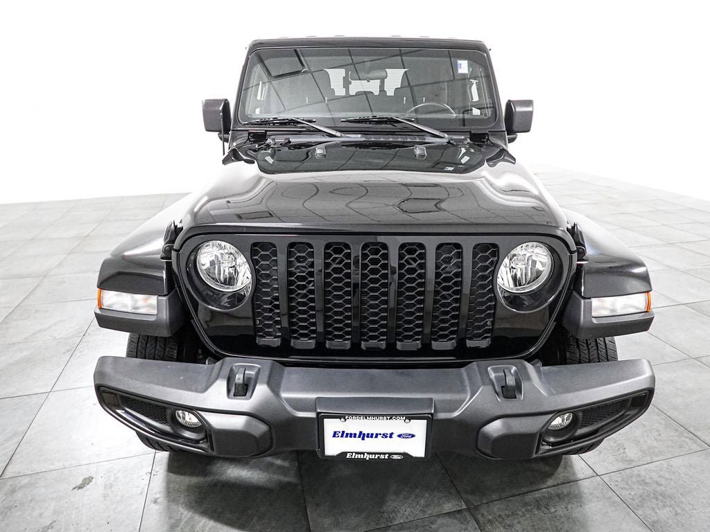 Used 2022 Jeep Gladiator Sport AWD/4WD image 3