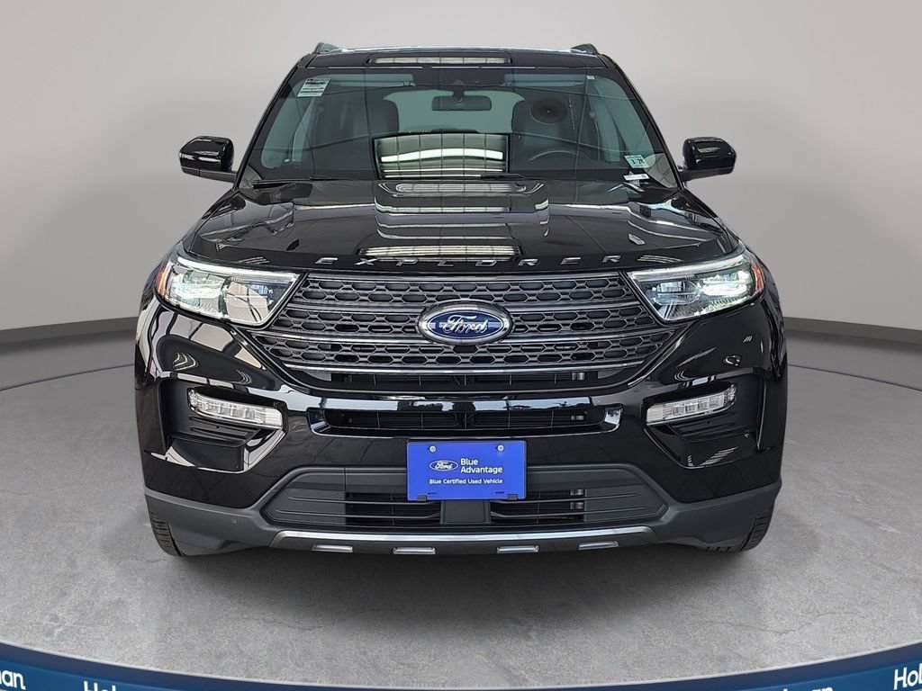 Certified 2023 Ford Explorer XLT w/ Equipment Group 202A AWD/4WD image 2