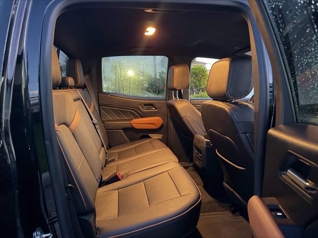 Used 2023 GMC Canyon AT4 w/ AT4 Premium Package AWD/4WD image 16
