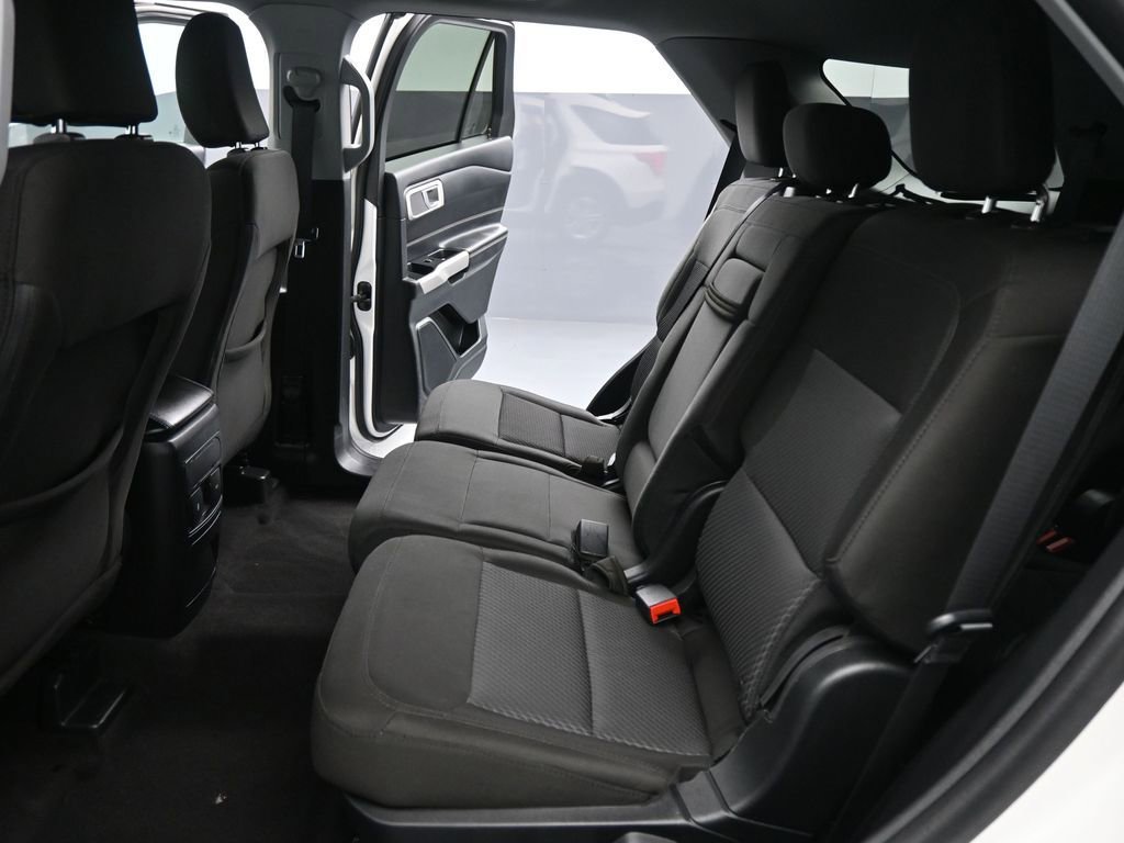 Certified 2023 Ford Explorer XLT image 20