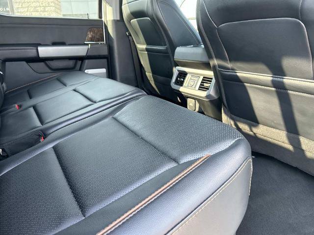 Certified 2025 Ford F250 Lariat w/ Lariat Ultimate Package AWD/4WD image 19