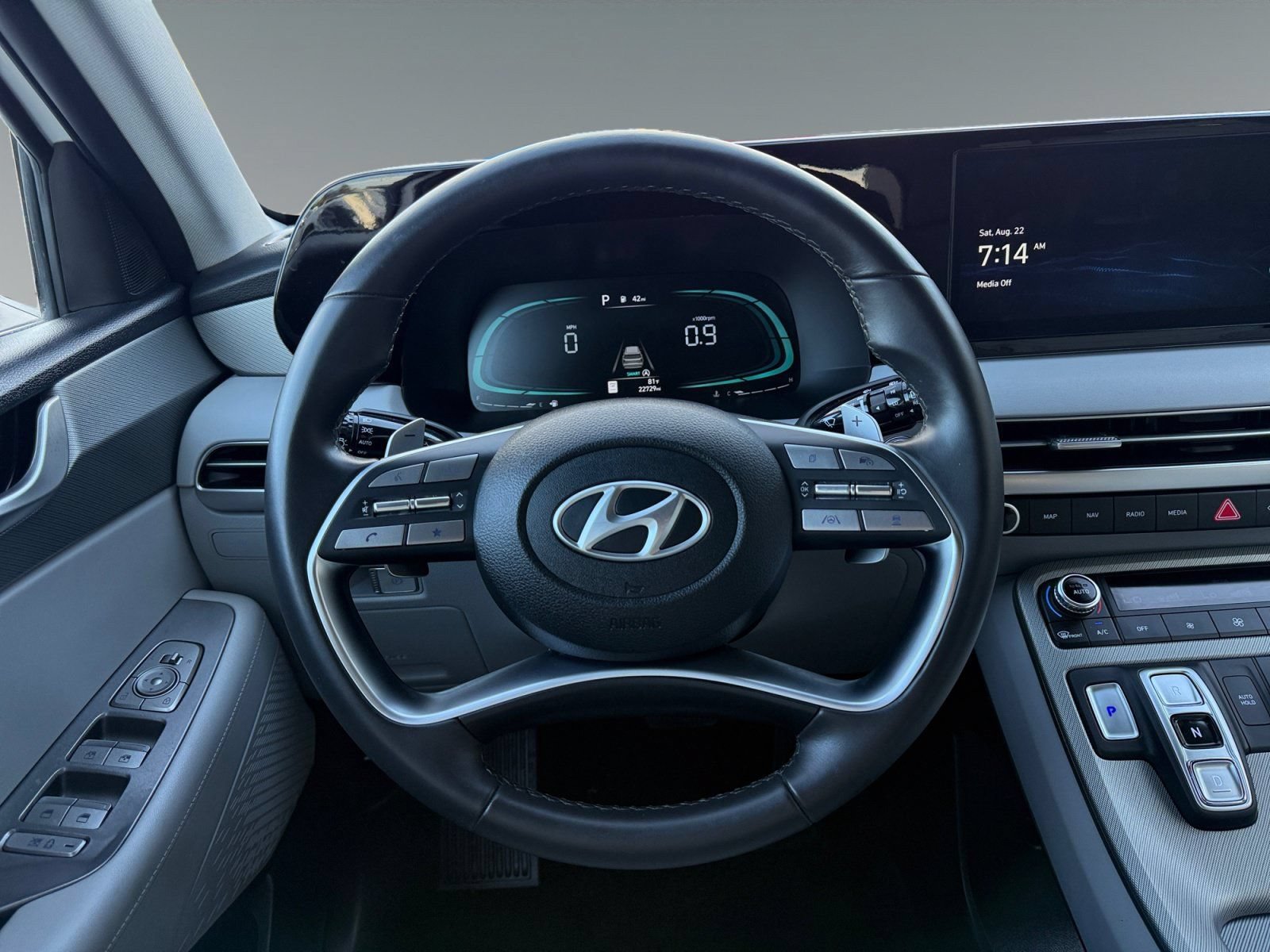 Used 2025 Hyundai Palisade SEL AWD/4WD image 17