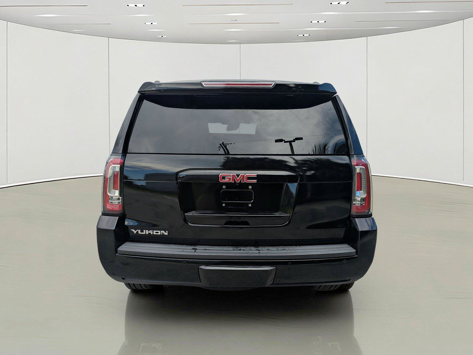 Used 2019 GMC Yukon SLE w/ Convenience Package RWD image 7