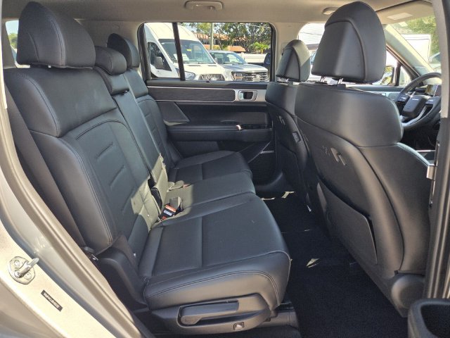 Used 2024 Hyundai Santa Fe Limited FWD image 18