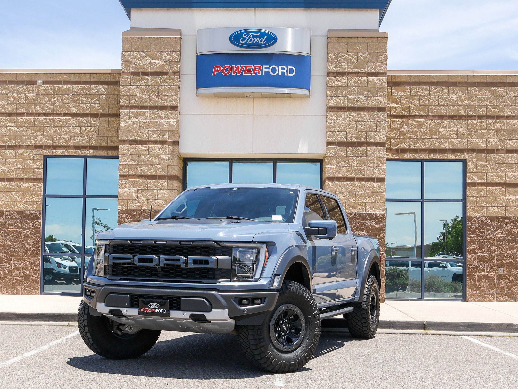 Certified 2023 Ford F150 Raptor w/ Raptor Carbon Fiber Package AWD/4WD image 2