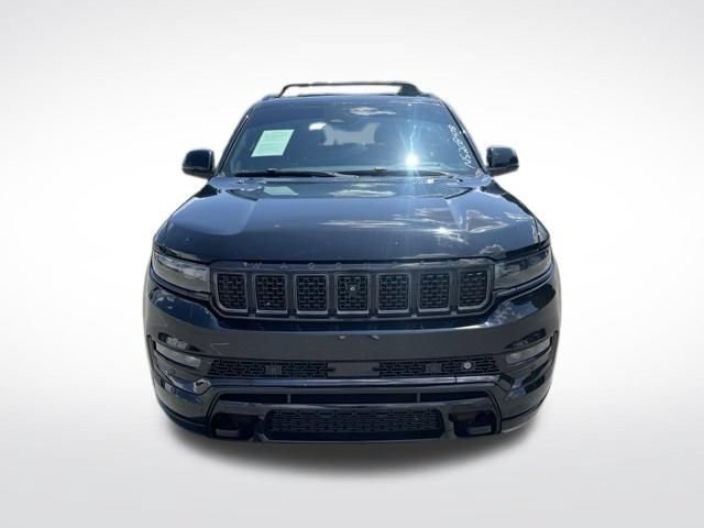 Used 2022 Jeep Grand Wagoneer Series II AWD/4WD image 2