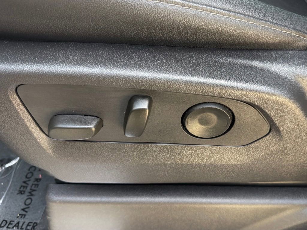 Used 2024 Chevrolet Silverado 1500 LTZ image 17