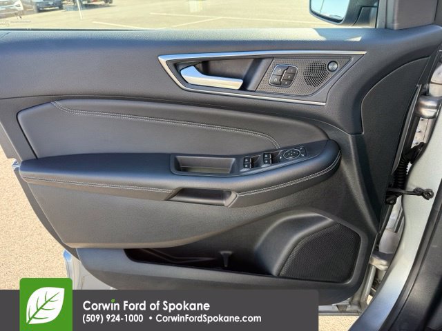 Certified 2024 Ford Edge Titanium w/ Equipment Group 301A AWD/4WD image 23