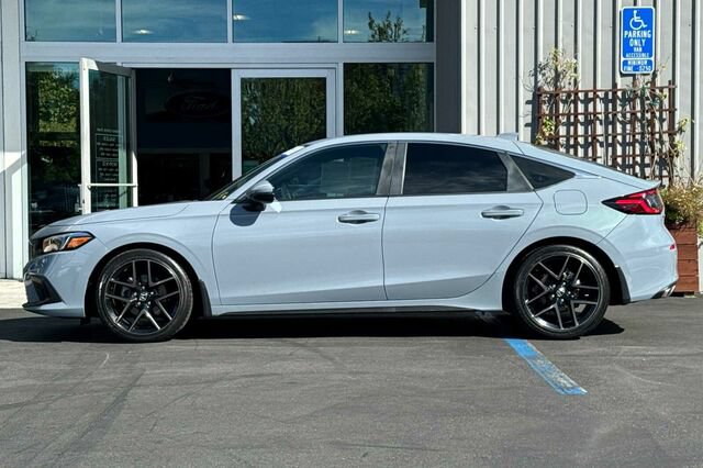 Used 2024 Honda Civic Sport Touring image 7