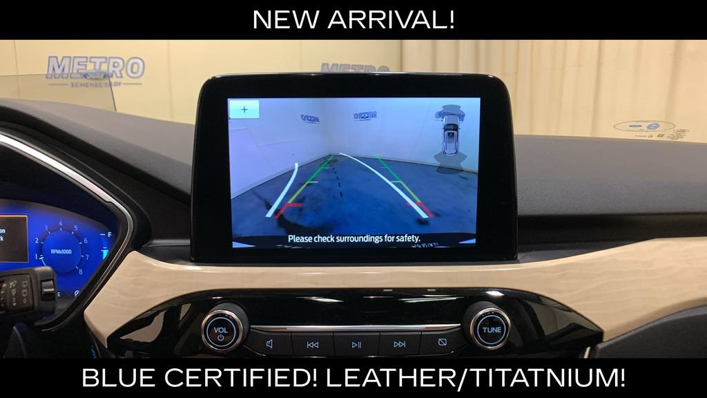Certified 2022 Ford Escape Titanium w/ Titanium Elite Package AWD/4WD image 42