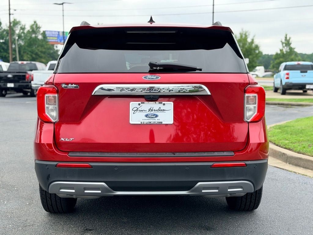 Certified 2022 Ford Explorer XLT w/ Equipment Group 202A RWD image 6