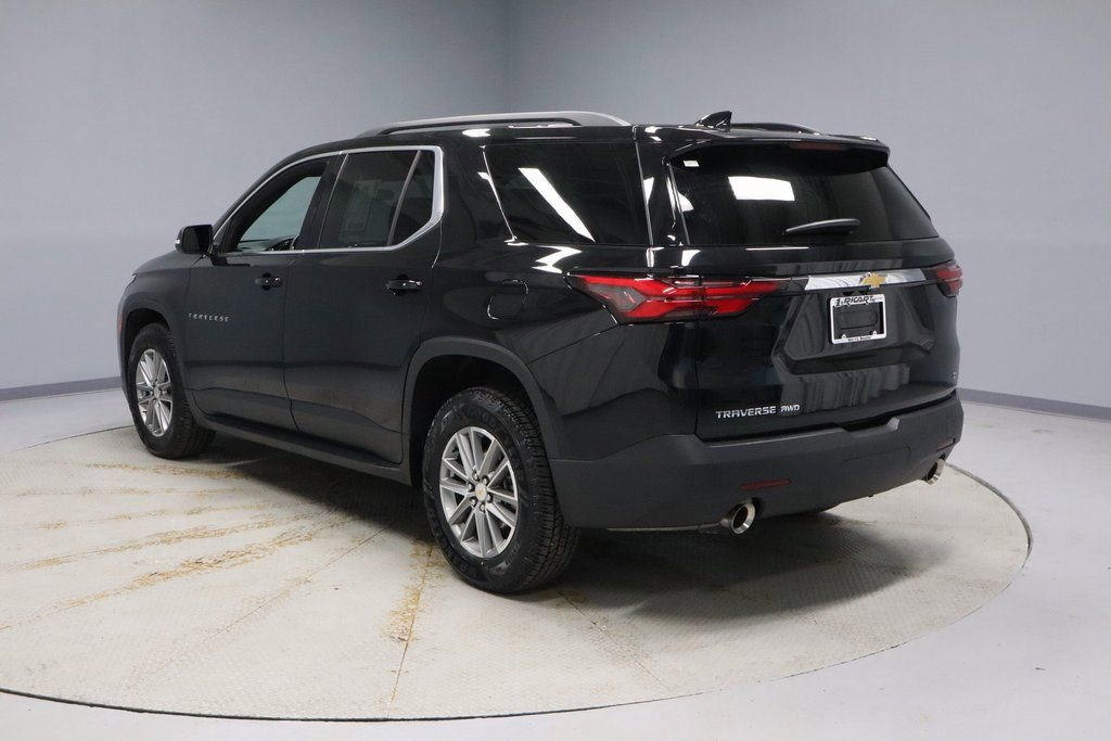 Used 2023 Chevrolet Traverse LT w/ LPO, Floor Liner Package image 3