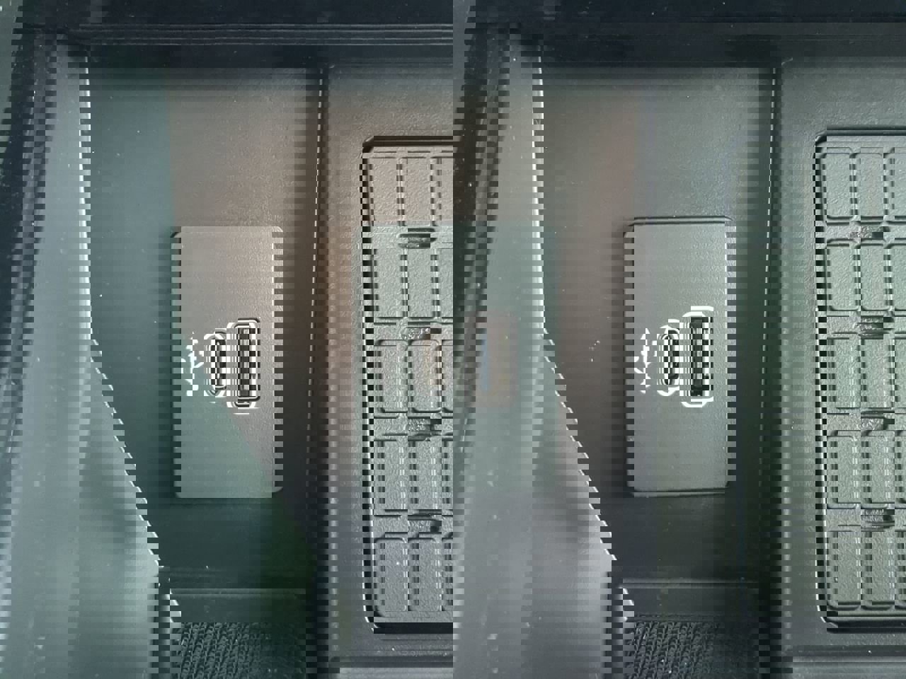 Certified 2025 Ford F150 Lariat w/ Equipment Group 501A Mid image 20