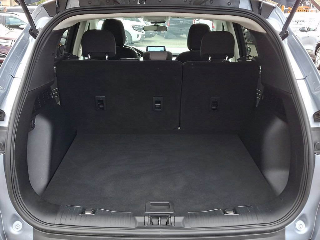 Certified 2022 Ford Escape SE w/ Cold Weather Package image 29