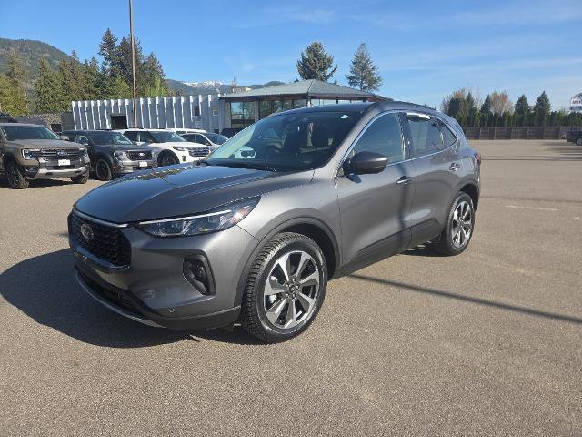 Certified 2024 Ford Escape Platinum AWD/4WD image 2