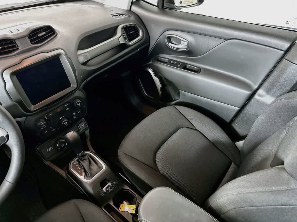 Used 2023 Jeep Renegade Latitude AWD/4WD image 11