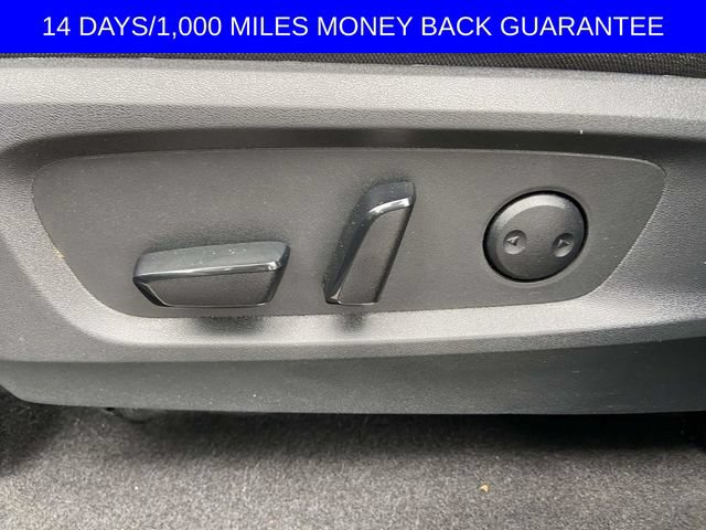 Used 2025 Nissan Pathfinder SV FWD image 13