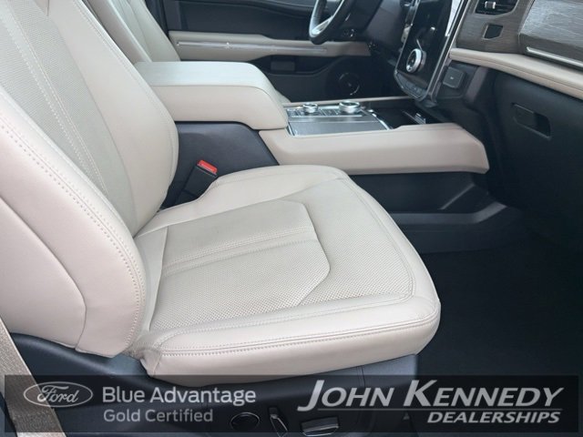 Certified 2023 Ford Expedition Limited image 38