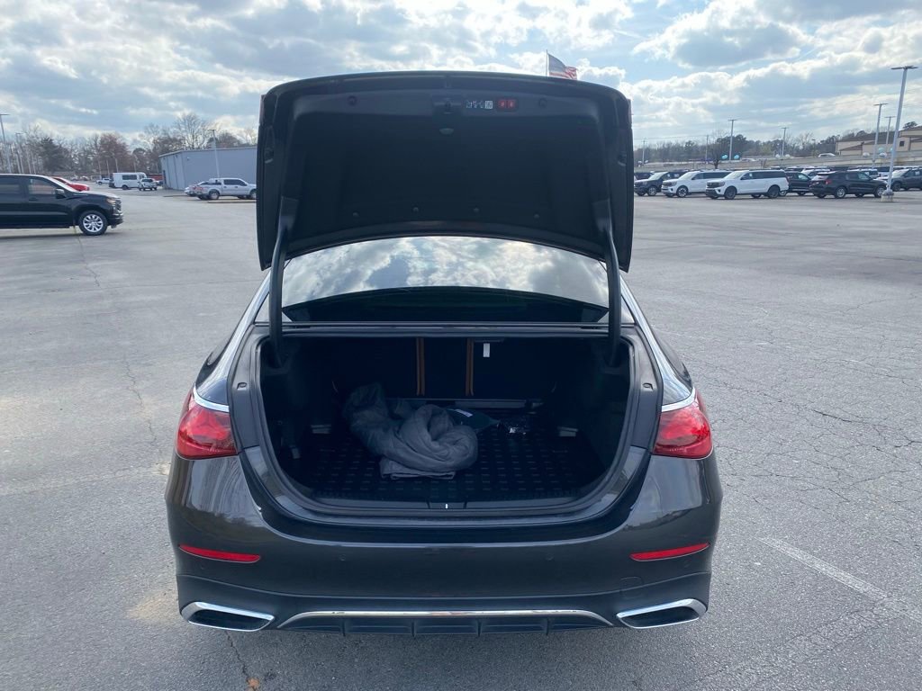 Used 2024 Mercedes-Benz E 350 4MATIC Sedan image 9