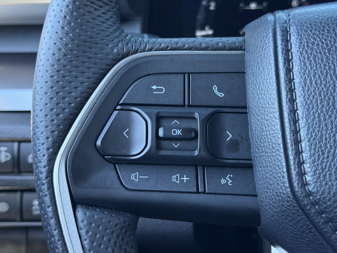 Used 2026 Toyota Tacoma TRD Off-Road AWD/4WD image 13