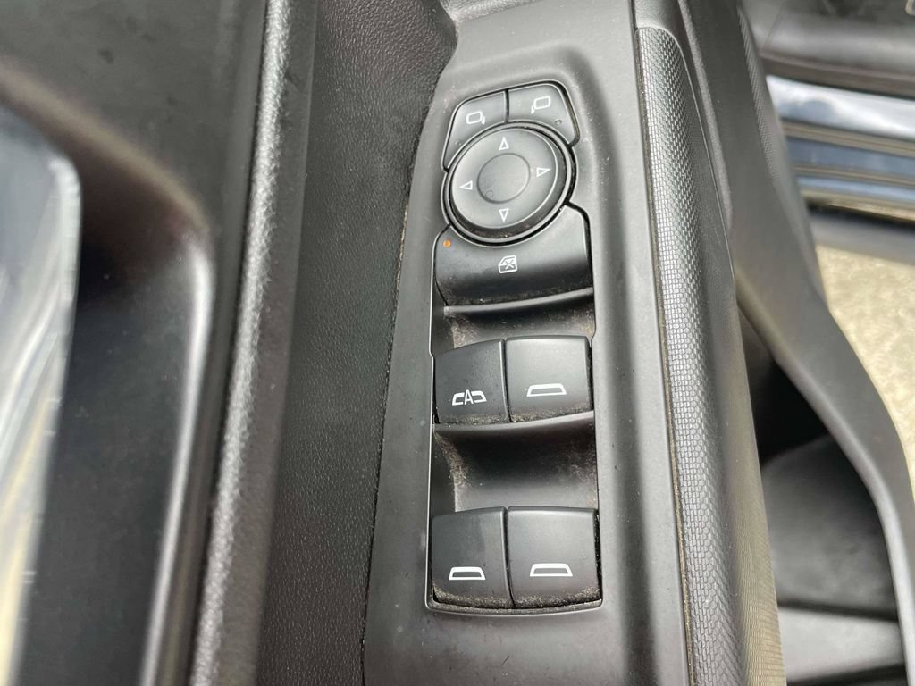 Used 2021 Chevrolet Silverado 1500 Custom Trail Boss AWD/4WD image 16