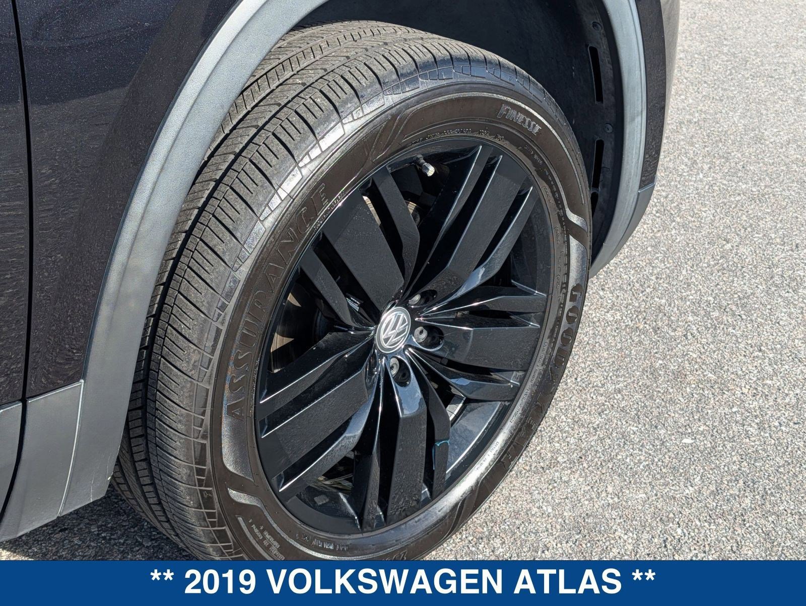 Used 2019 Volkswagen Atlas SEL FWD image 13