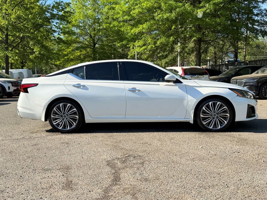 Used 2023 Nissan Altima 2.5 SL FWD image 7