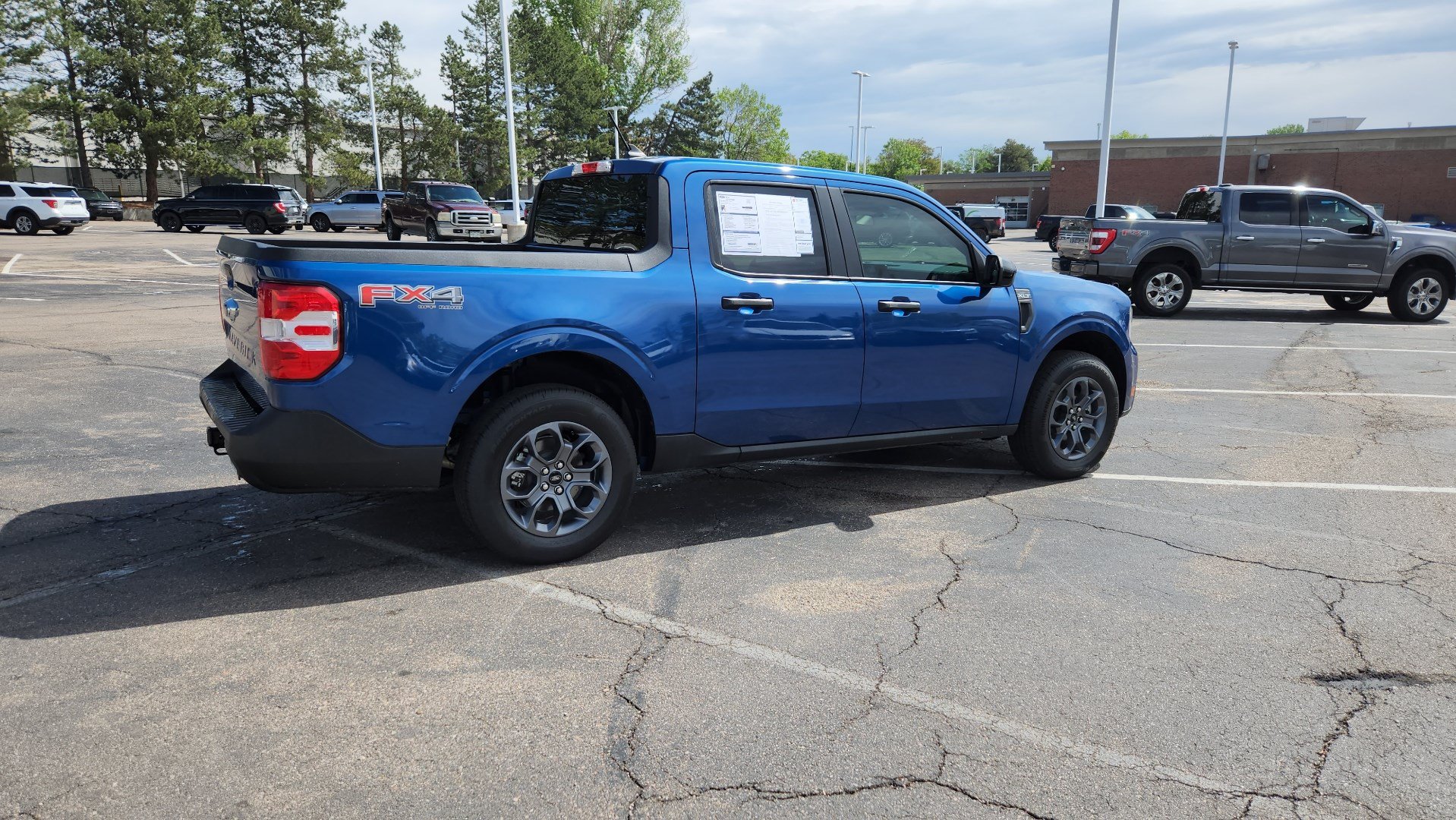 Certified 2024 Ford Maverick XLT w/ XLT Luxury Package AWD/4WD image 16
