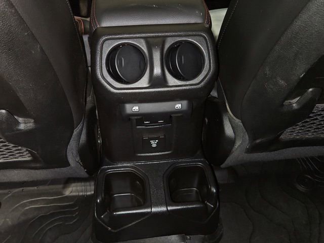 Used 2021 Jeep Gladiator Rubicon AWD/4WD image 2