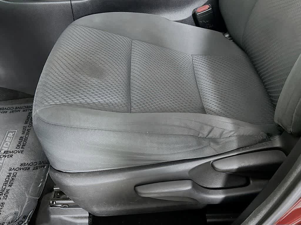 Used 2018 Toyota Highlander LE w/ Carpet Mat Package (TMS) AWD/4WD image 29