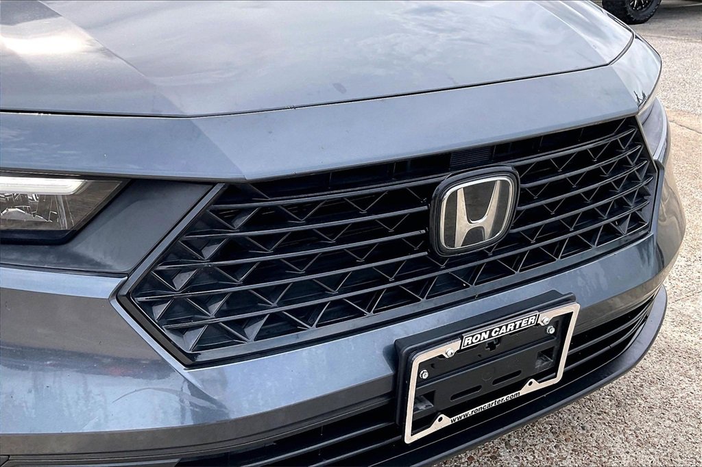 Used 2023 Honda Accord LX image 34